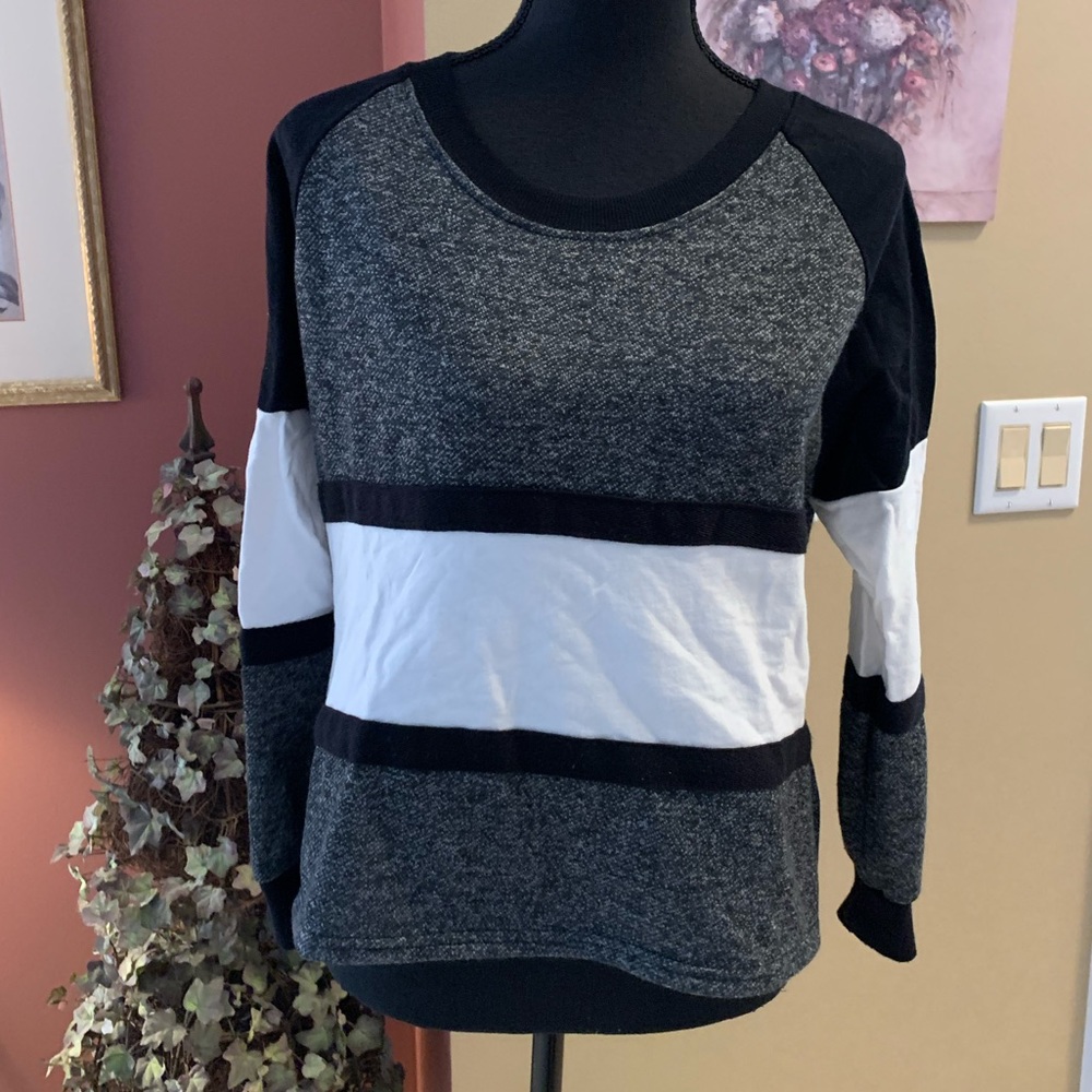 Striped long sleeve tee